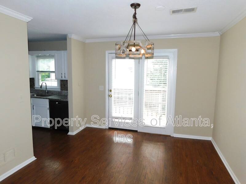Townhouse for rent at 192 High Creek Dr, Roswell, GA 30076