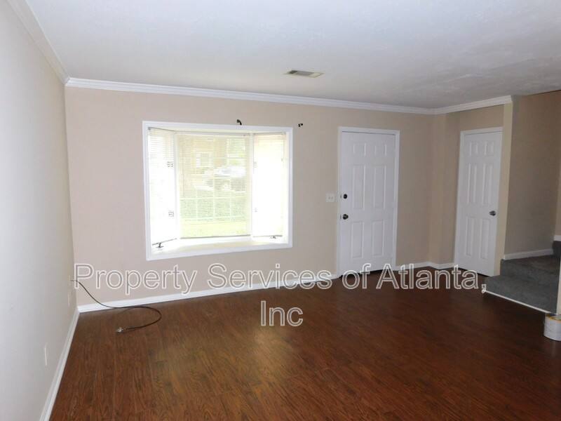 Townhouse for rent at 192 High Creek Dr, Roswell, GA 30076