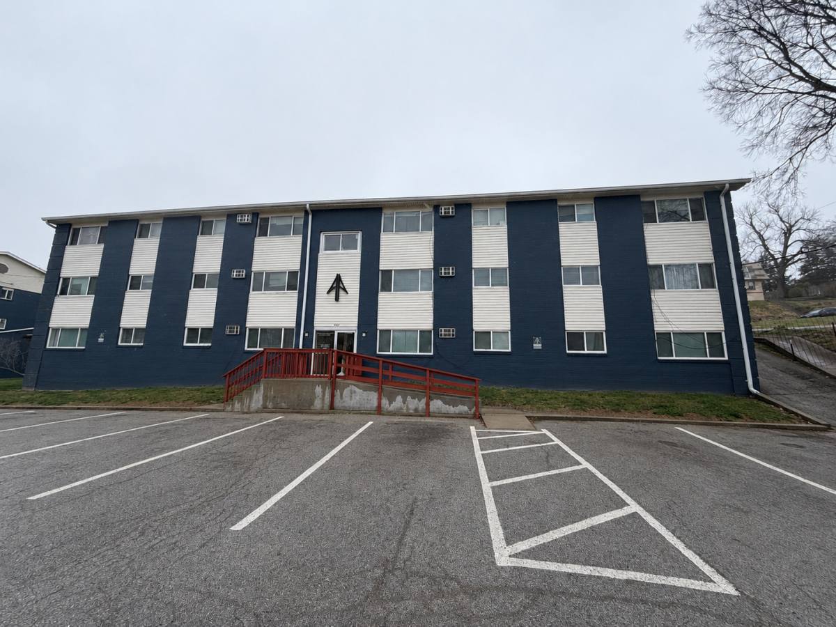 Apartment for rent at 5703 S 14th St, Omaha, NE 68107