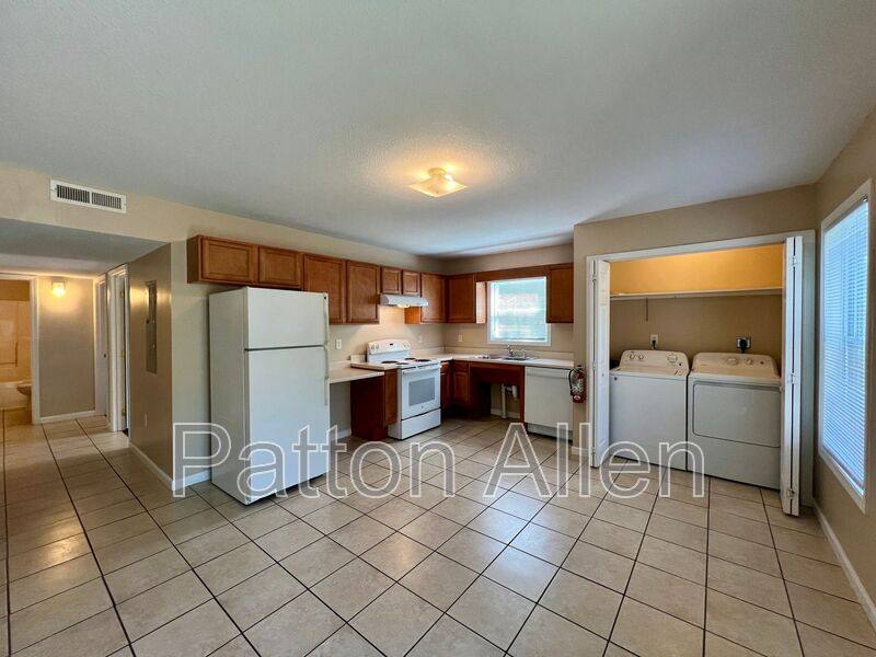 Apartment for rent at 8 Zell Lane #A, Weaverville, NC 28787