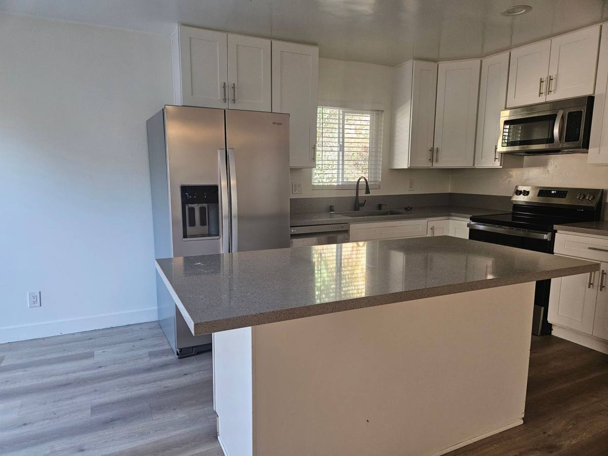 Apartment for rent at Meadow Lake, 1037-1051 Meadow Lake Dr, Vista, CA 92084