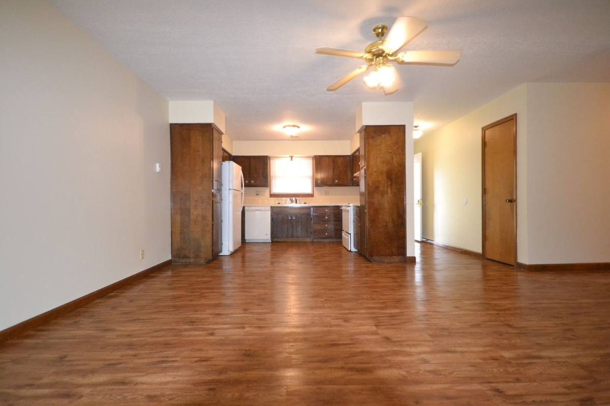 House for rent at 1111 S Carl St, Bolivar, MO 65613