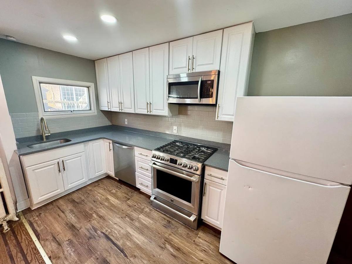 House for rent at 7111 Greenwood Ave, Upper Darby, PA 19082