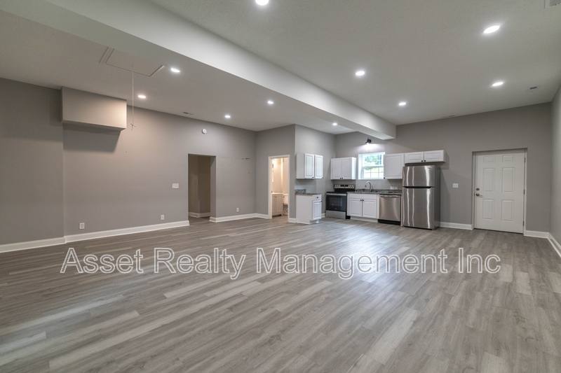 Apartment for rent at 2208 Sanderson Rd #101, Knoxville, TN 37921
