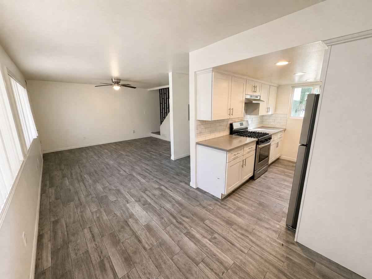 Townhouse for rent at 211 E Santa Paula St, Santa Paula, CA 93060