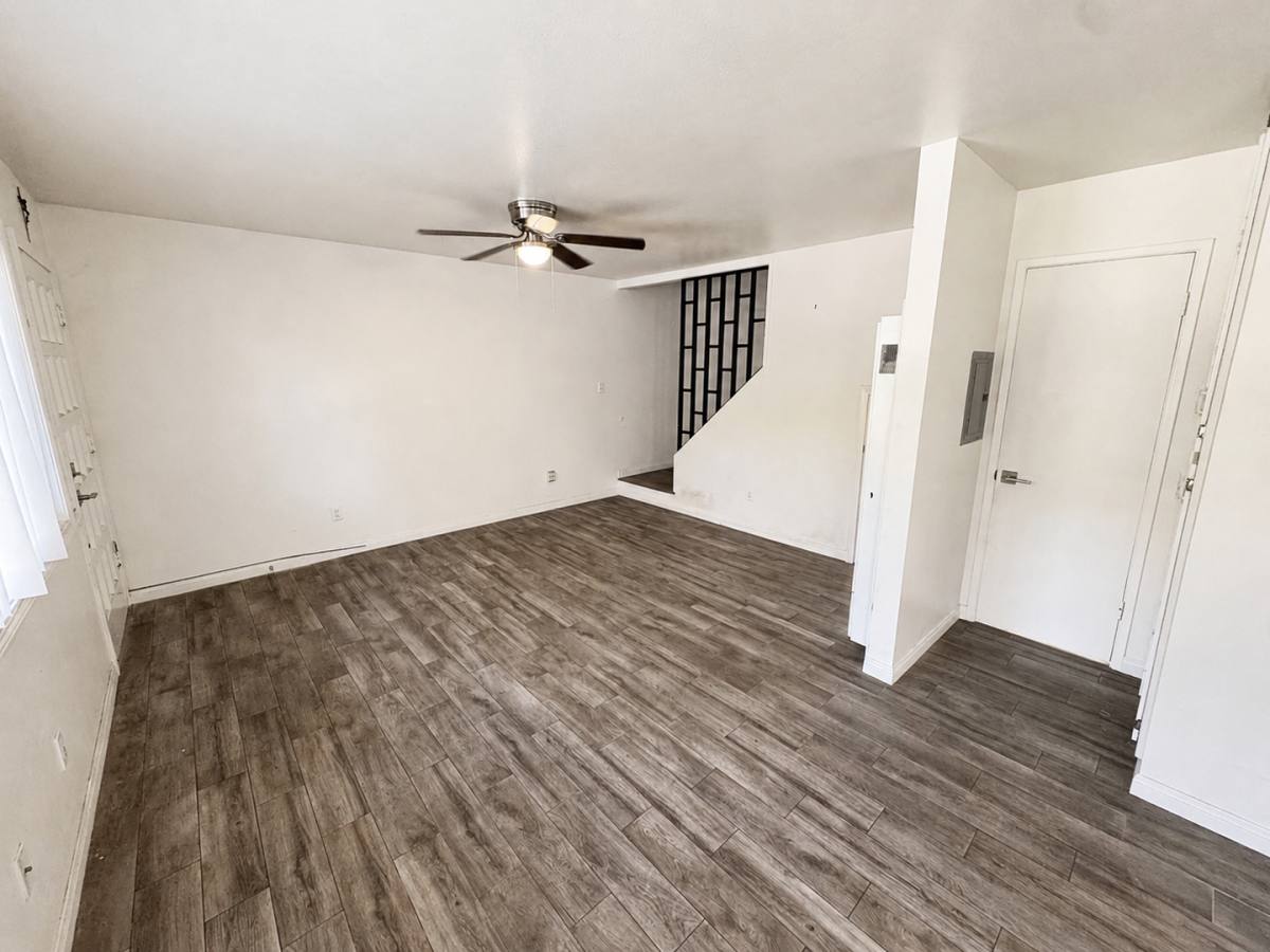Townhouse for rent at 211 E Santa Paula St, Santa Paula, CA 93060