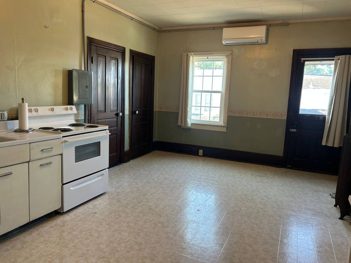 Apartment for rent at 27 W Seminary St, Mercersburg, PA 17236