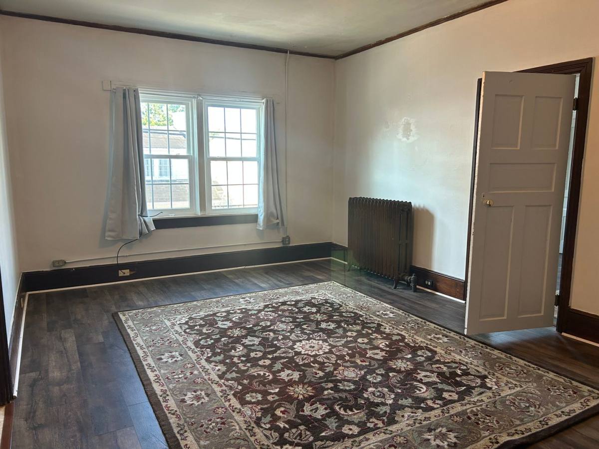 Apartment for rent at 27 W Seminary St, Mercersburg, PA 17236