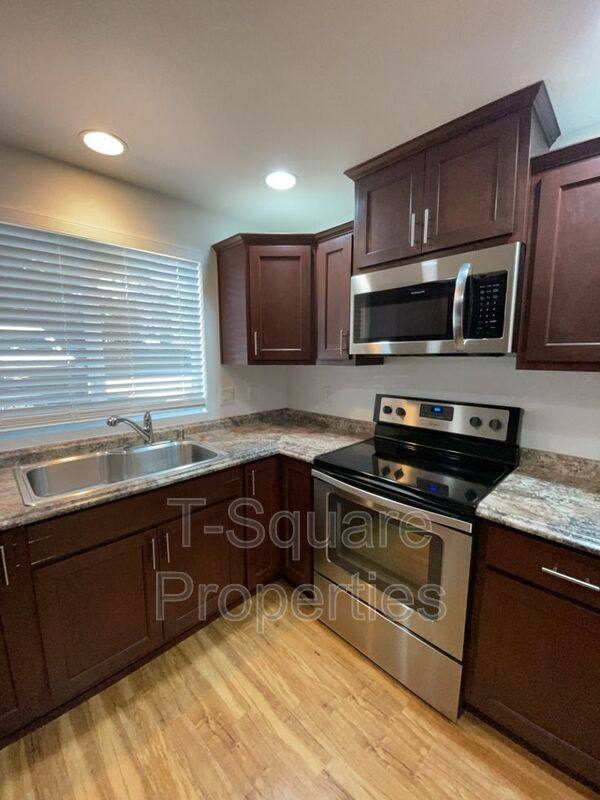 House for rent at 20407 28th Ave W #1, Lynnwood, WA 98036