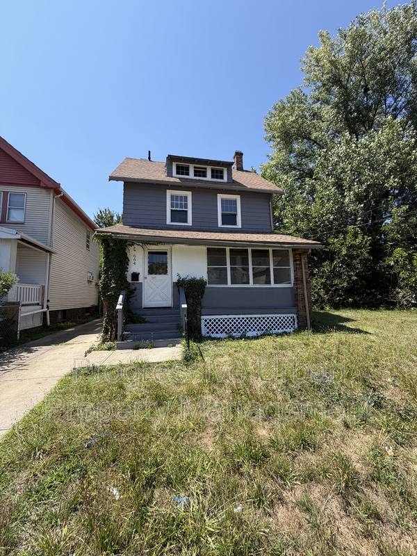 House for rent at 664 E 96th St, Cleveland, OH 44108
