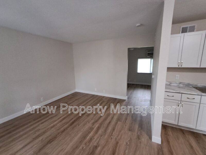 Apartment for rent at 1414 Oakland Rd #NE-14, Cedar Rapids, IA 52402