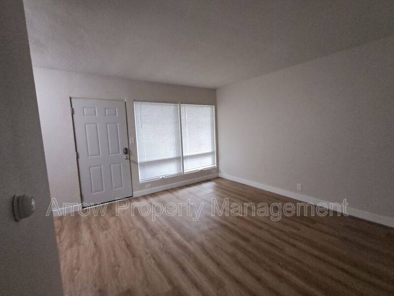 Apartment for rent at 1414 Oakland Rd #NE-14, Cedar Rapids, IA 52402
