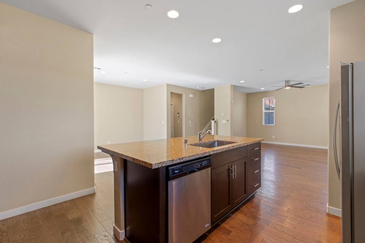 House for rent at 20833 Grapevine Dr, Patterson, CA 95363