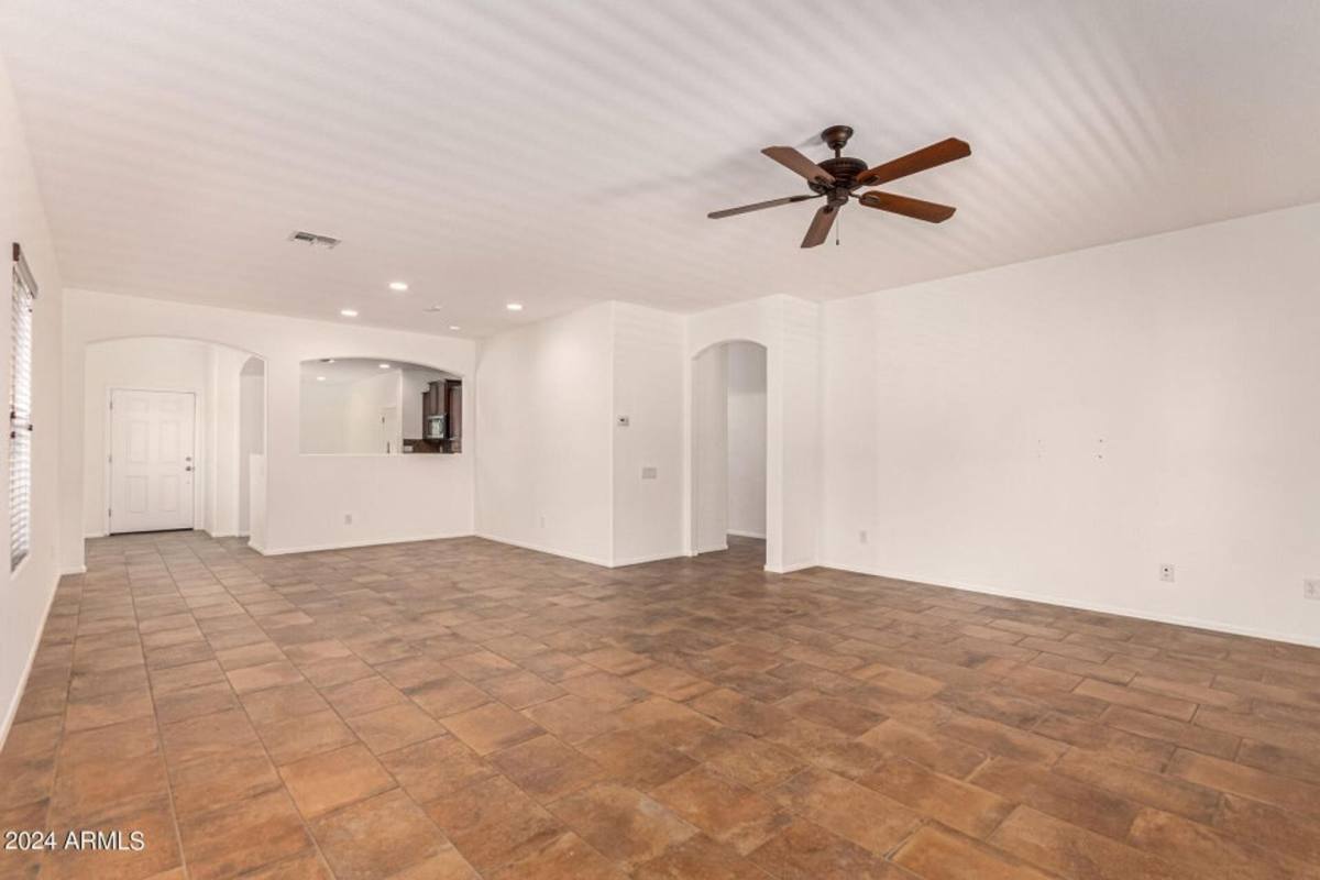 House for rent at 10847 W Avenida Del Rey, Peoria, AZ 85383