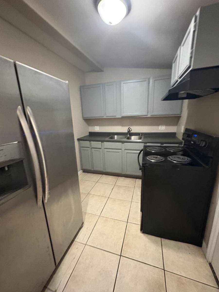 Apartment for rent at 1406 Monck St, Brunswick, GA 31520