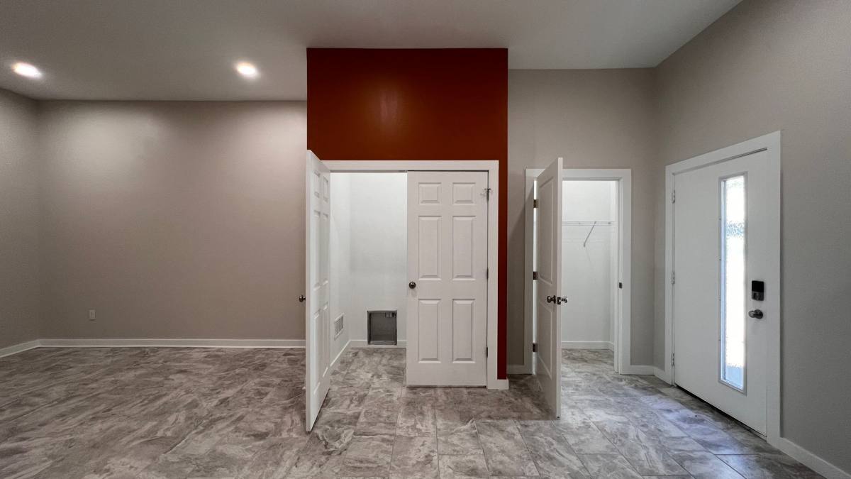 Apartment for rent at 24 NW 6th St, Evansville, IN 47708