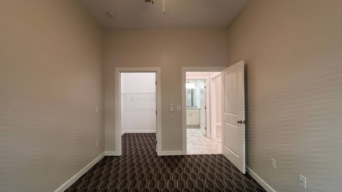 Apartment for rent at 24 NW 6th St, Evansville, IN 47708