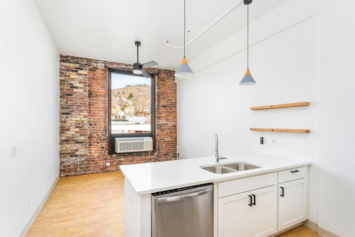Apartment for rent at 1831 W Michigan St, Duluth, MN 55806