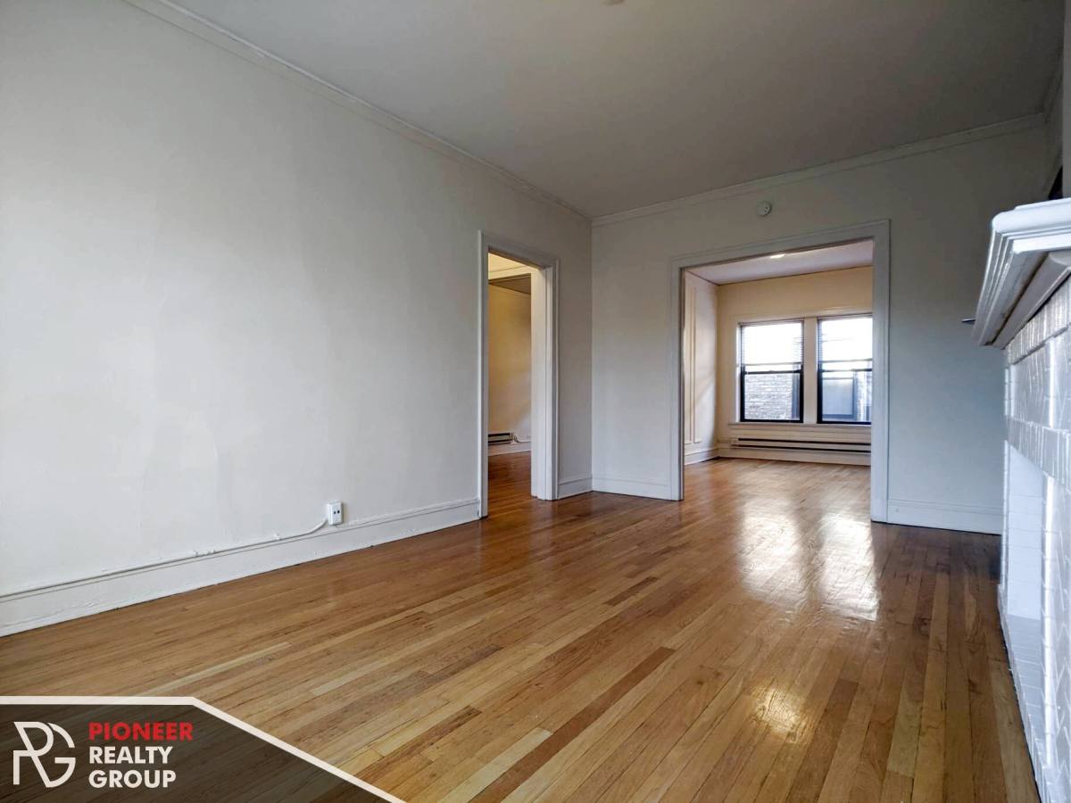 Apartment for rent at 1025 Dempster St #W3, Evanston, IL 60201