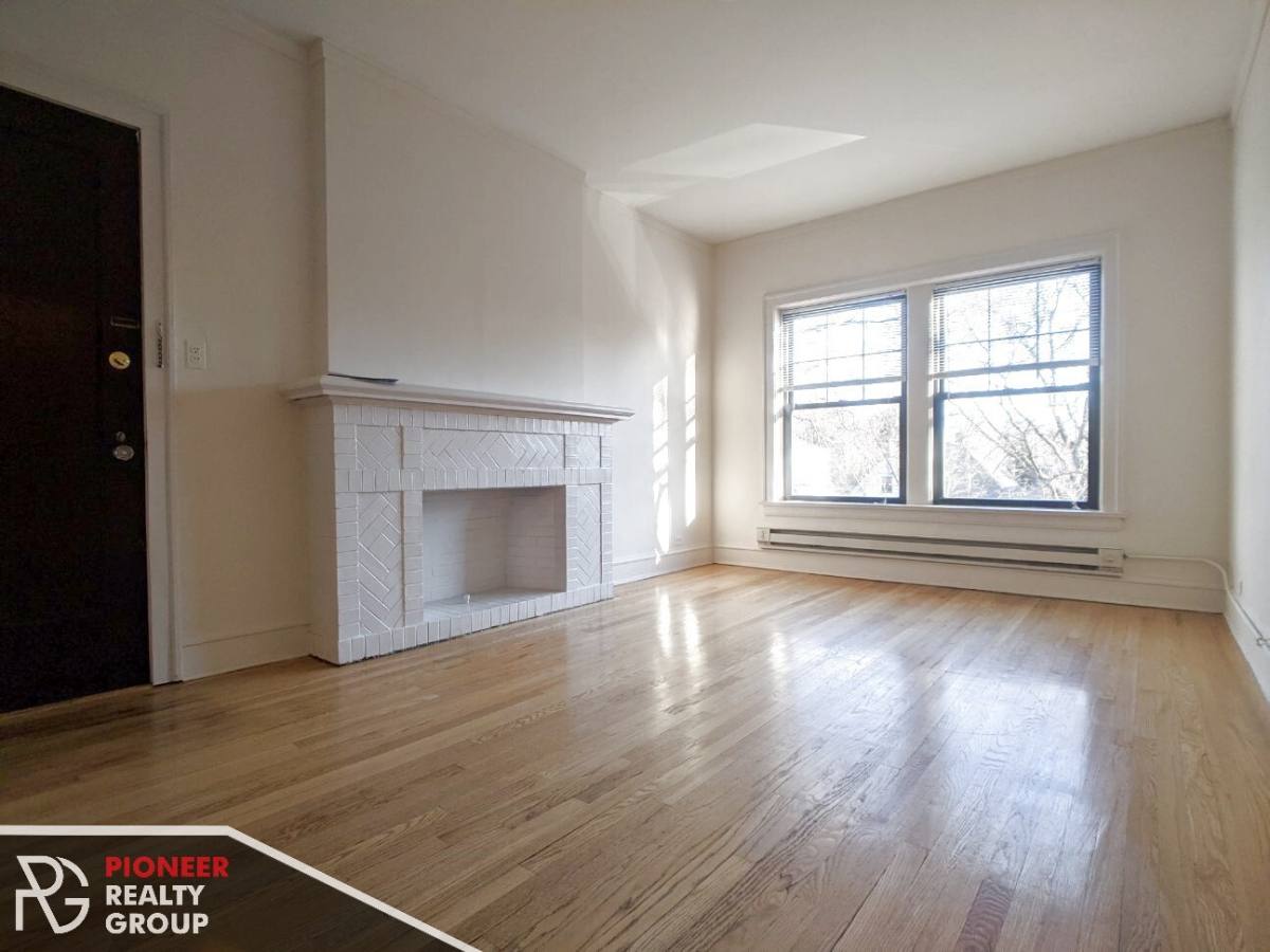 Apartment for rent at 1025 Dempster St #W3, Evanston, IL 60201