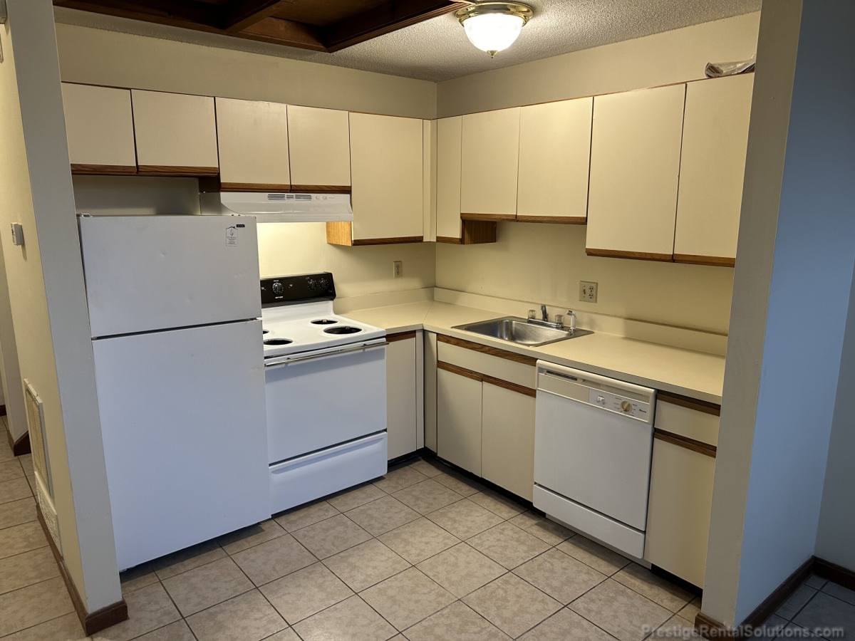 Apartment for rent at 100 Bemis Rd #3, Fitchburg, MA 01420