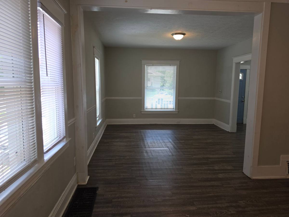 House for rent at 905 E Washington St, South Bend, IN 46617