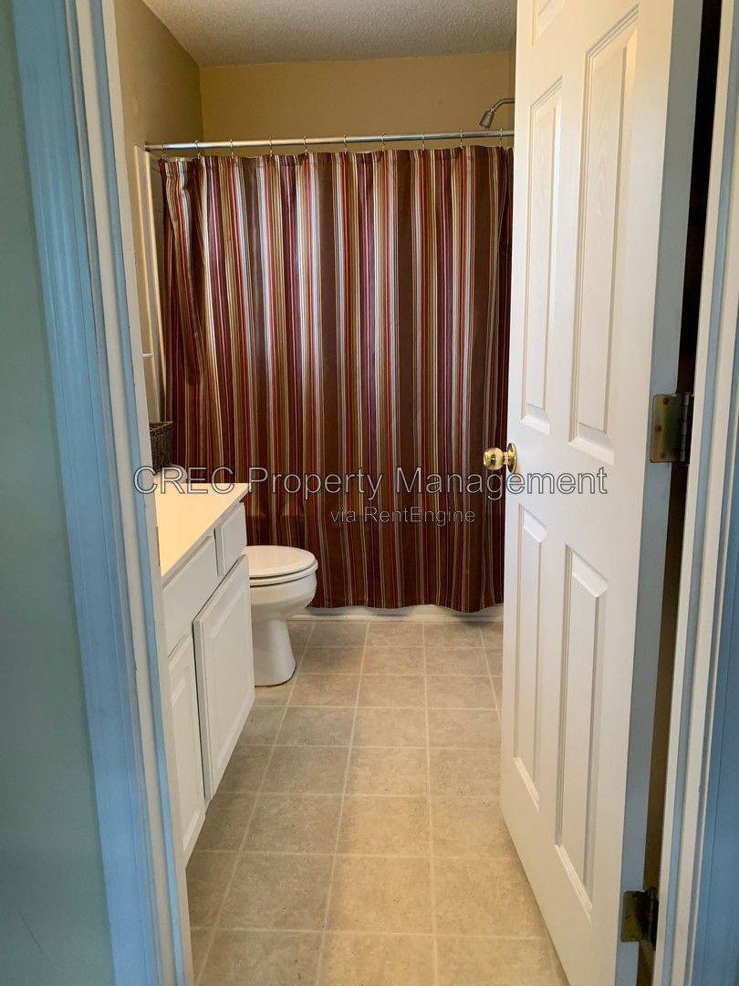 House for rent at 5024 Holdsworth Dr, Summerville, SC 29485