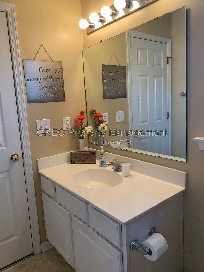 House for rent at 5024 Holdsworth Dr, Summerville, SC 29485