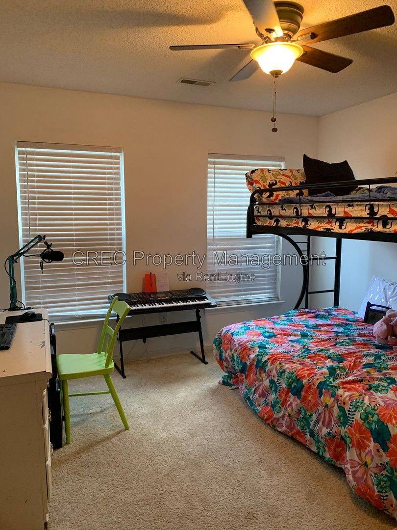 House for rent at 5024 Holdsworth Dr, Summerville, SC 29485