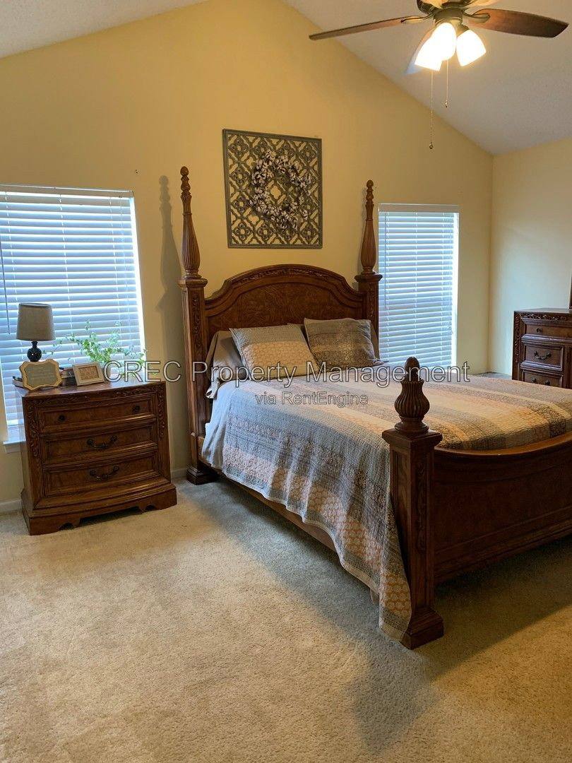 House for rent at 5024 Holdsworth Dr, Summerville, SC 29485
