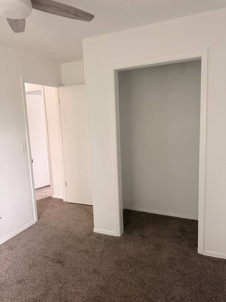 Townhouse for rent at 4 W Clark St, Vermillion, SD 57069