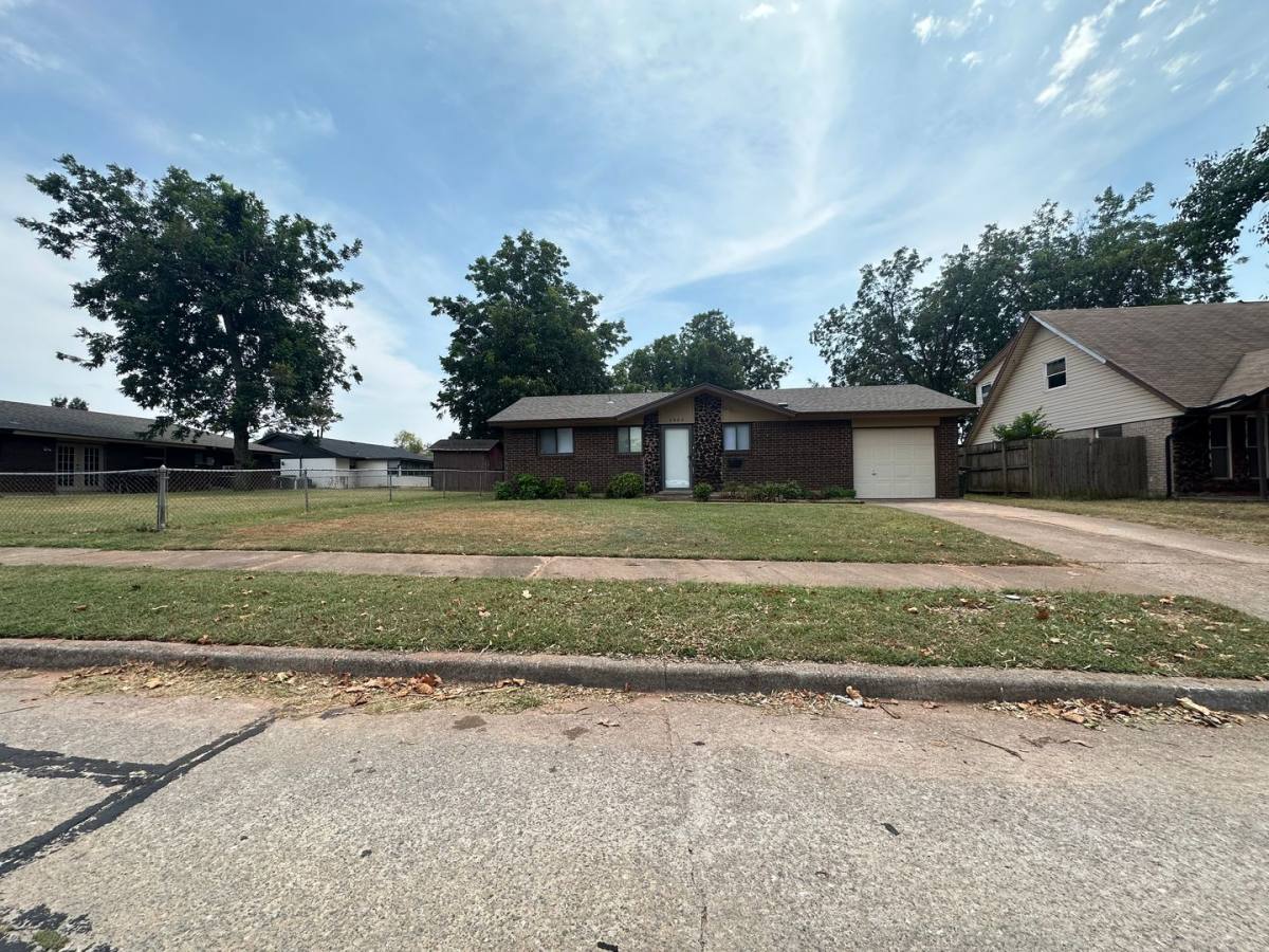 House for rent at 3904 Overland Dr, Oklahoma City, OK 73115