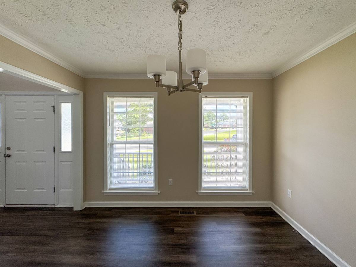 House for rent at 800 Connaly Dr, Hope Mills, NC 28348