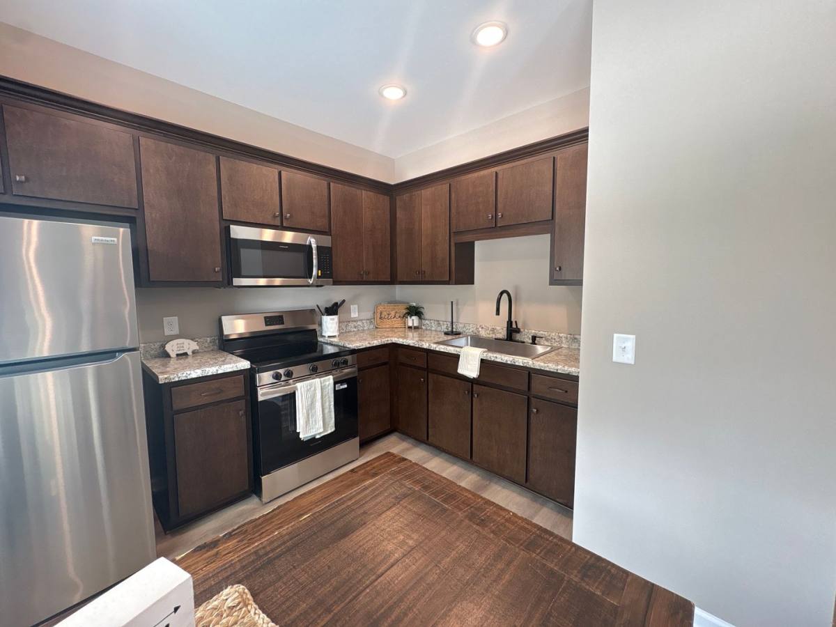 Apartment for rent at 513 W End Circle, Manchester, TN 37355