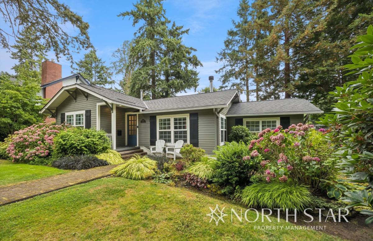 House for rent at 569 7th St, Lake Oswego, OR 97034