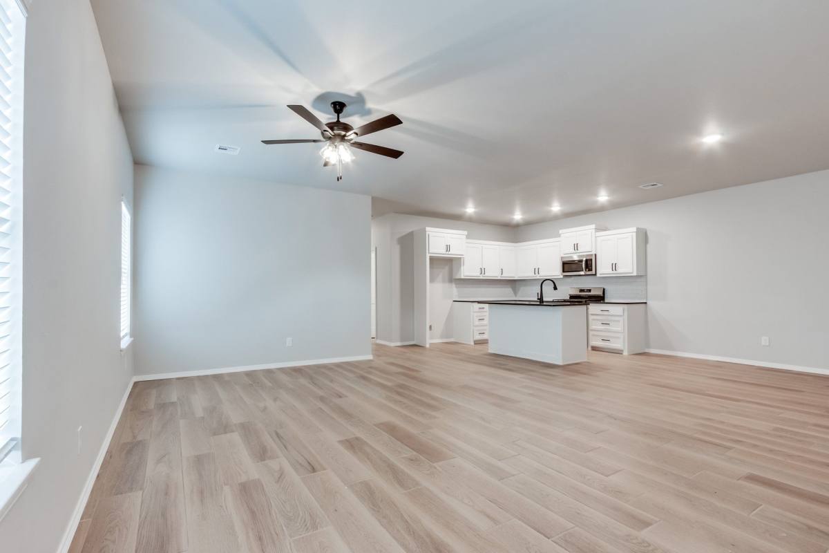 Apartment for rent at 13517 & 13521 Calli Court, Piedmont, OK 73078