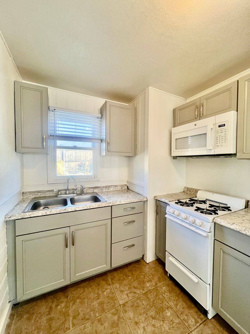 Apartment for rent at 66358 7th St, Desert Hot Springs, CA 92240