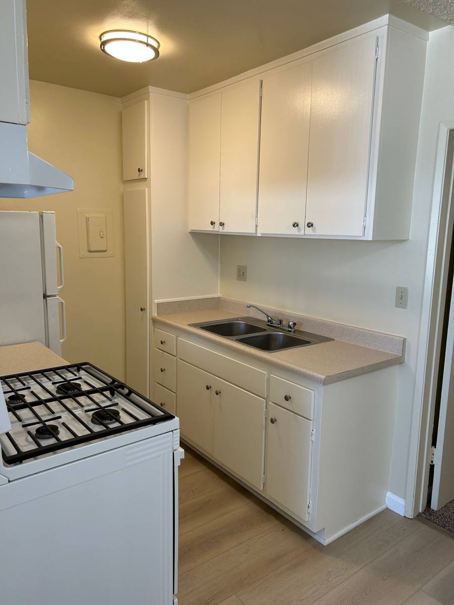 Apartment for rent at 18550 Prairie St, Northridge, CA 91324