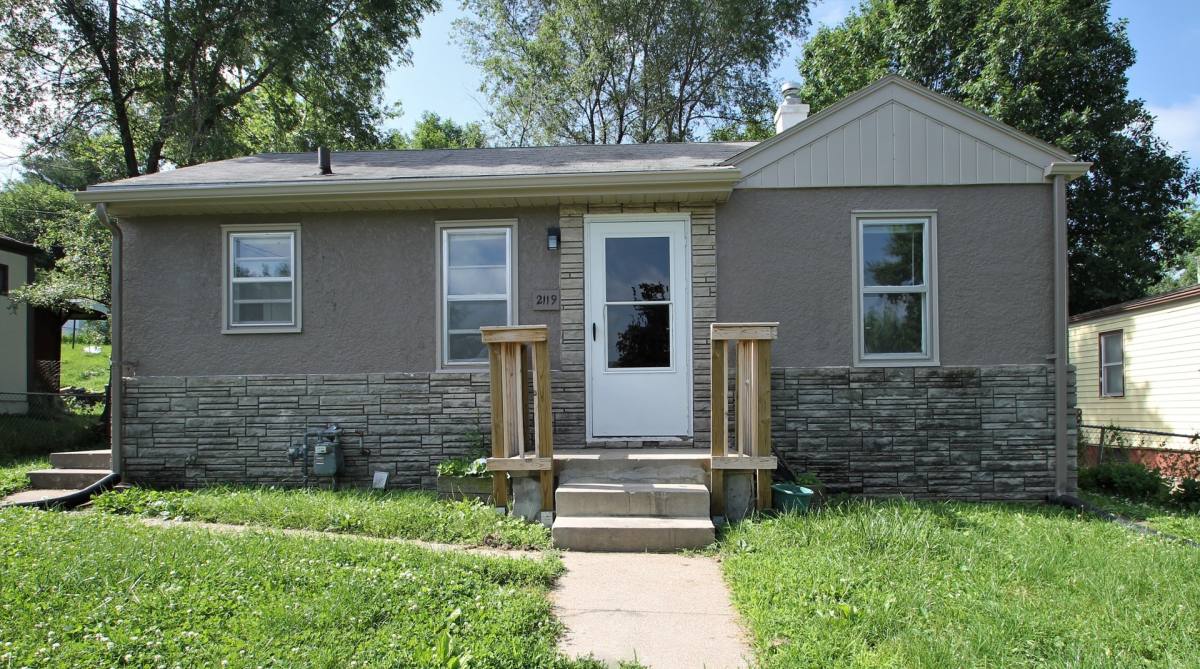 House for rent at 2119 Monroe St, Omaha, NE 68107
