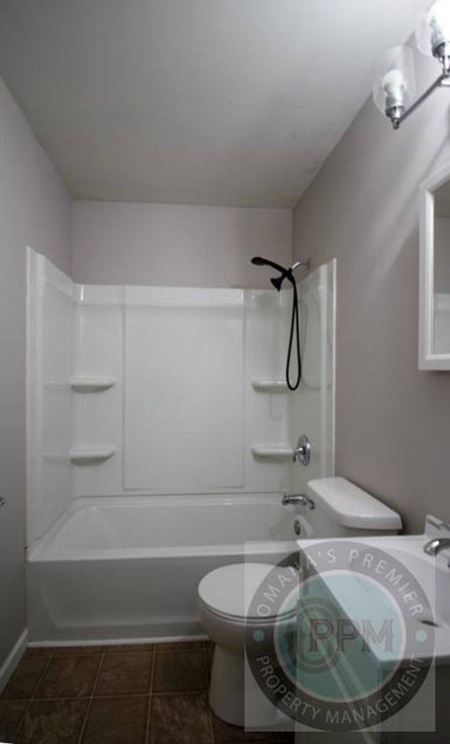 House for rent at 2119 Monroe St, Omaha, NE 68107