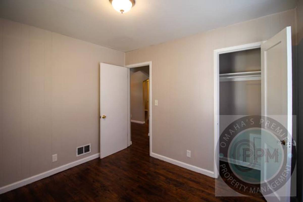 House for rent at 2119 Monroe St, Omaha, NE 68107