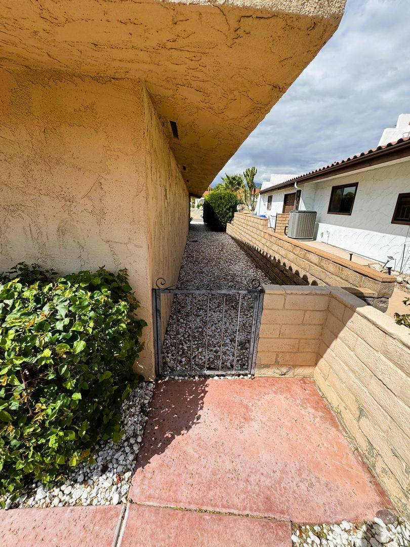 House for rent at 9350 Clubhouse Blvd, Desert Hot Springs, CA 92240