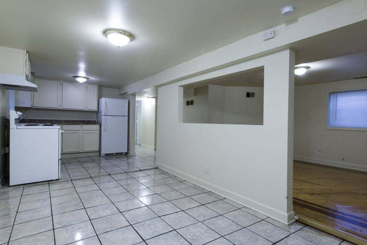 Apartment for rent at 6210 S Whipple, Chicago, IL 60629