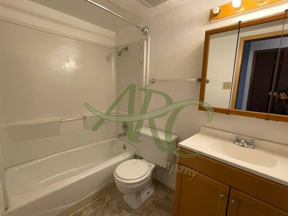 Apartment for rent at 1318-1324 Anita St, Pueblo, CO 81001