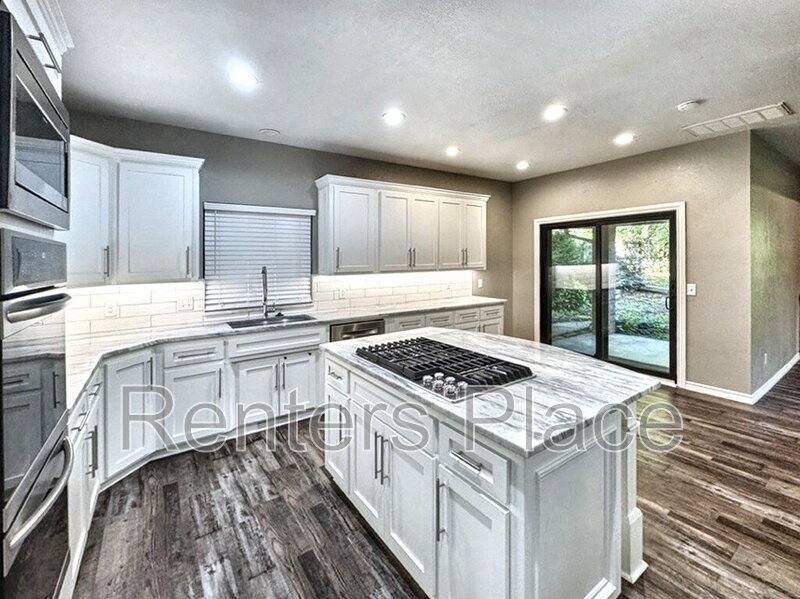 House for rent at 2005 Mission Rd, Edmond, OK 73034