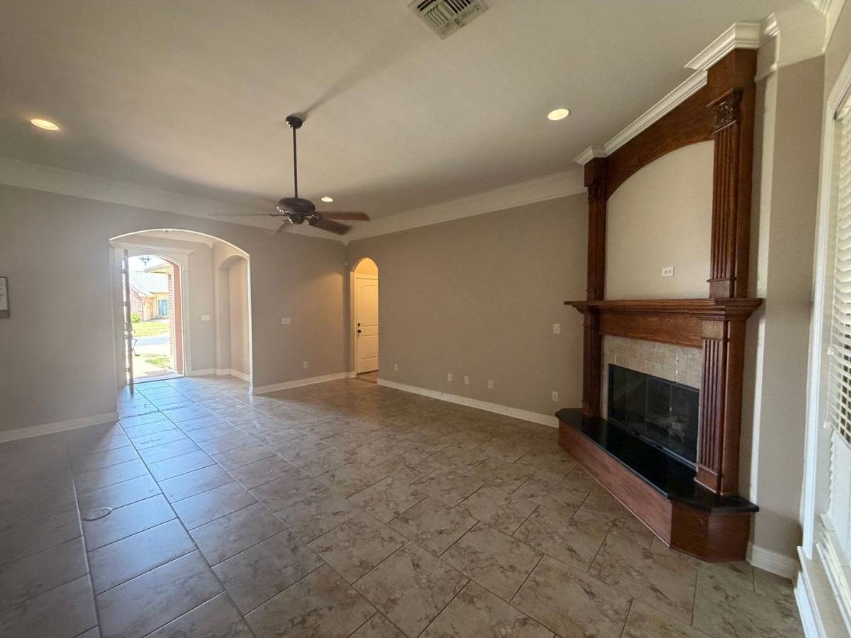 House for rent at 617 Alder Lane, Bossier City, LA 71111