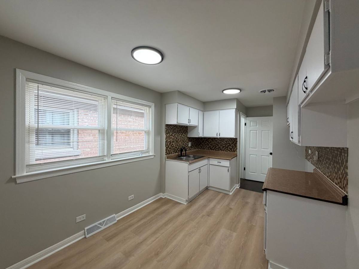 House for rent at 9756 S Lowe Ave, Chicago, IL 60628