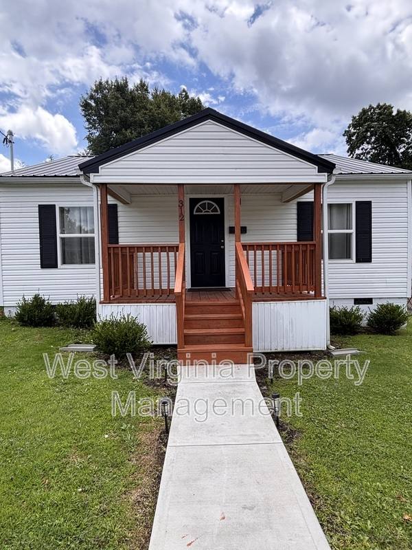 House for rent at 312 Highland St, Beckley, WV 25801