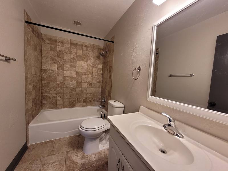 Apartment for rent at 2641 - 2643 Nicholas Dr, Green Bay, WI 54311