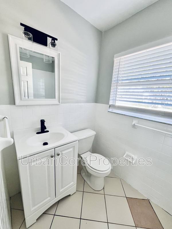 Apartment for rent at 1601 4th St N #4A, Saint Petersburg, FL 33704